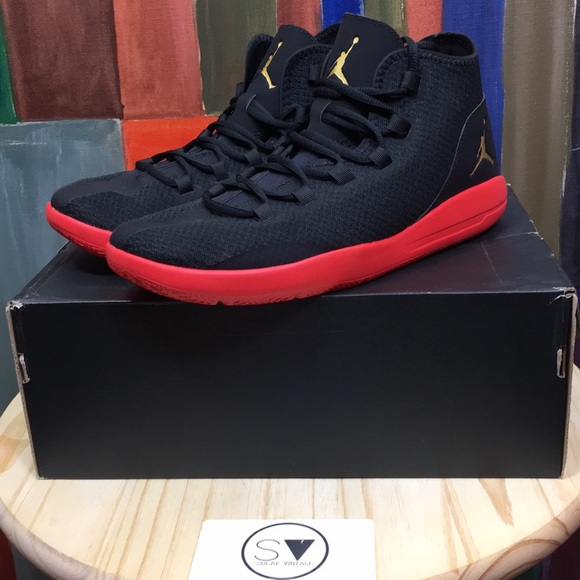 air jordan reveal black